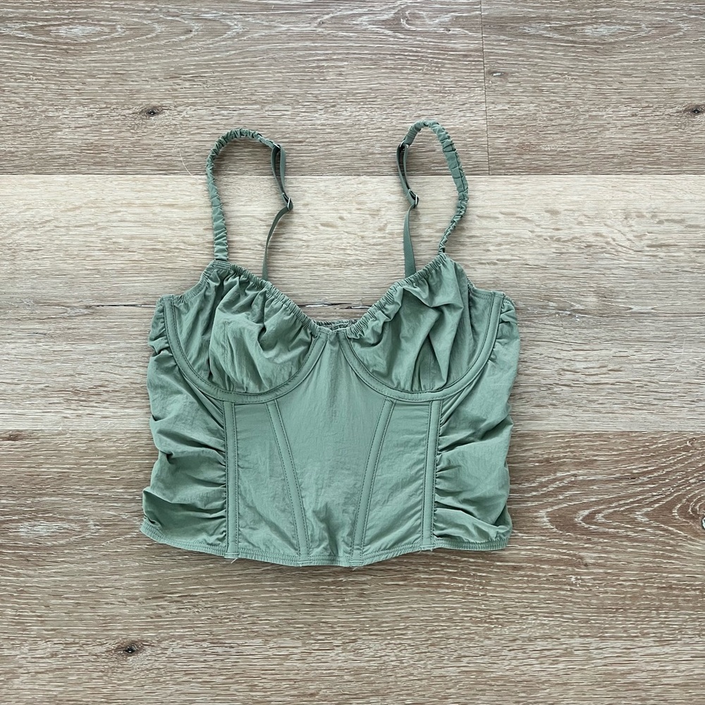 Gilly Hicks tank!